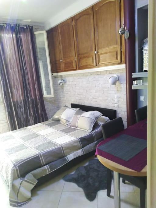 Studio Ideal Pour Deux Voyageurs Sur 马赛 外观 照片