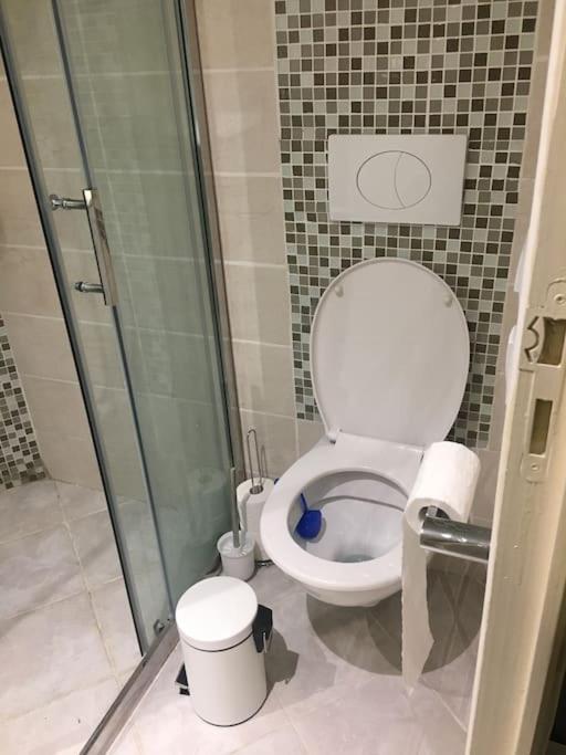 Studio Ideal Pour Deux Voyageurs Sur 马赛 外观 照片