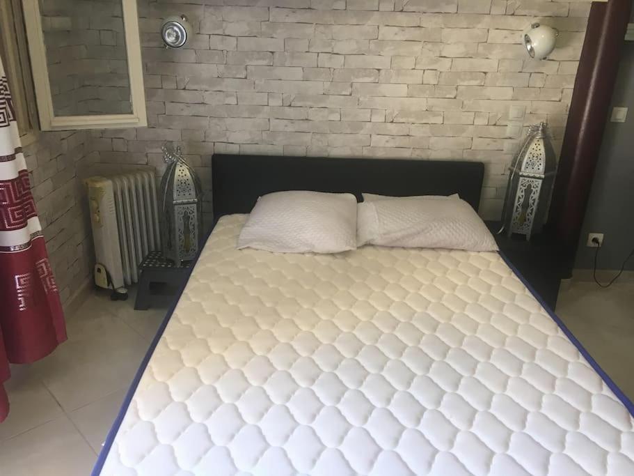 Studio Ideal Pour Deux Voyageurs Sur 马赛 外观 照片