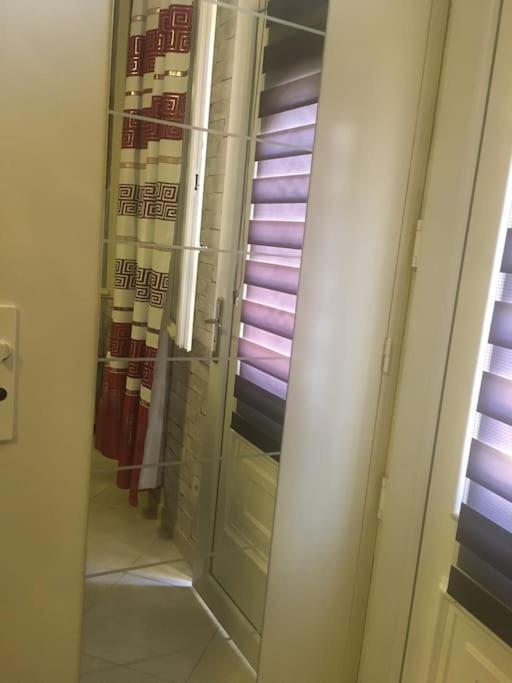 Studio Ideal Pour Deux Voyageurs Sur 马赛 外观 照片