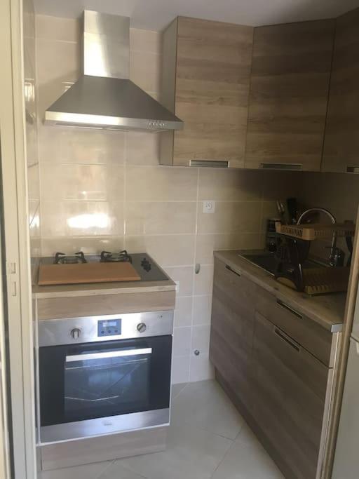 Studio Ideal Pour Deux Voyageurs Sur 马赛 外观 照片