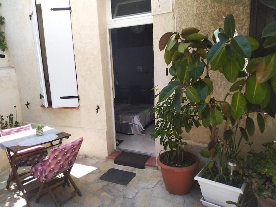 Studio Ideal Pour Deux Voyageurs Sur 马赛 外观 照片